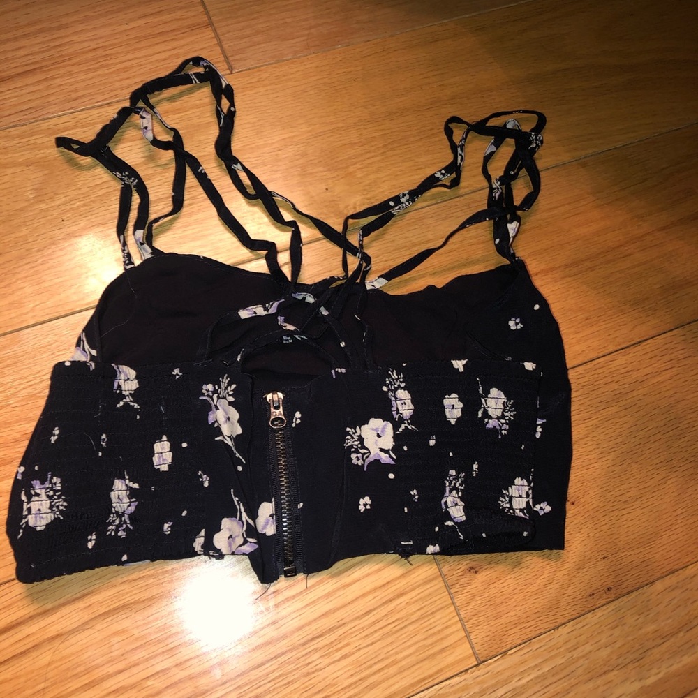 Navy blue with flowers crop top. Brand: Garage Size: Medium